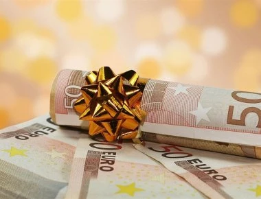 Ένας - ένας οι Δήμοι επαναφέρουν τα επιδόματα εορτών και αδείας